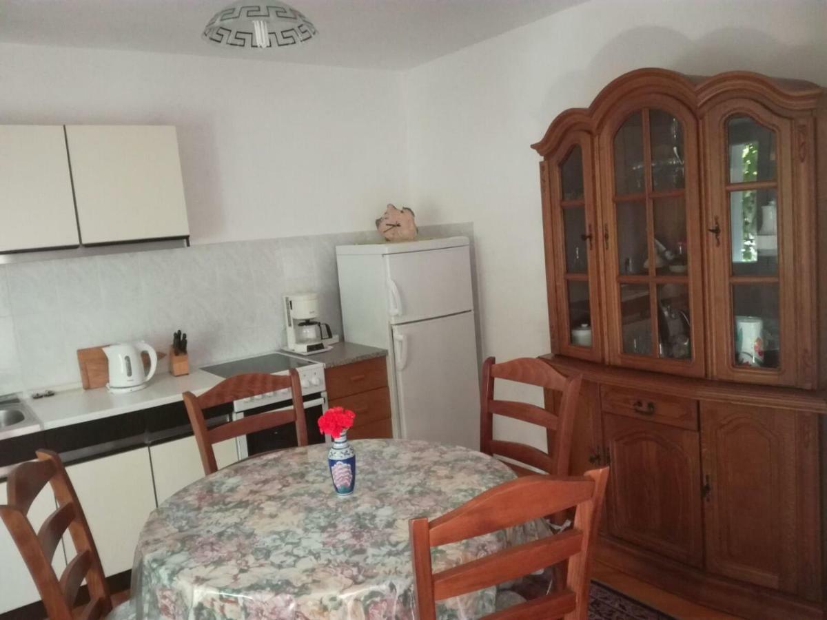 Adrian'S Apartments & Winery Лумбарда Екстериор снимка